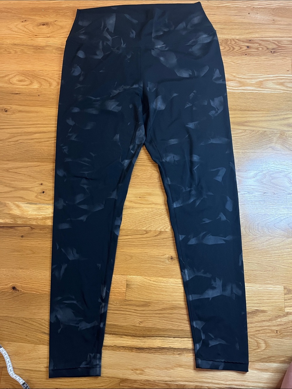 Zella Black Subtle Marble Print Leggings